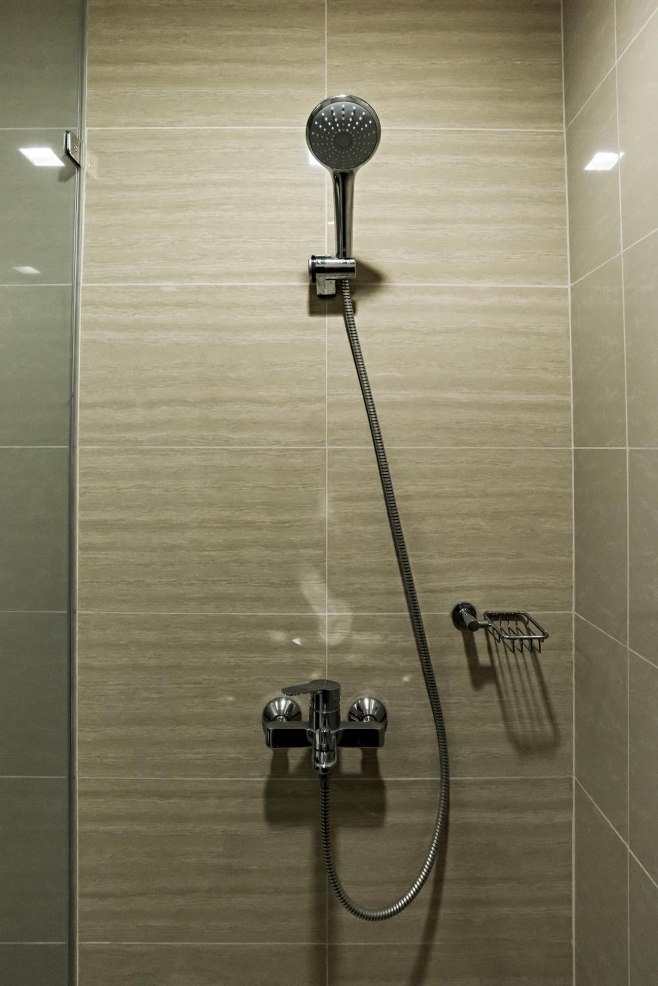 Modern 1Br In Uptown Bgc Aparthotel Taguig Exterior foto